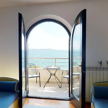 Mirella Appartement *