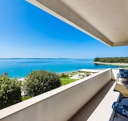 Mirella Apartman Kožino