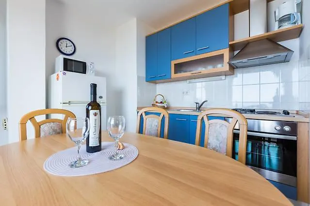 Mirella Apartamento Kožino