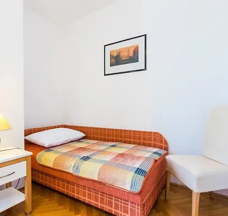 Apartament Mirella