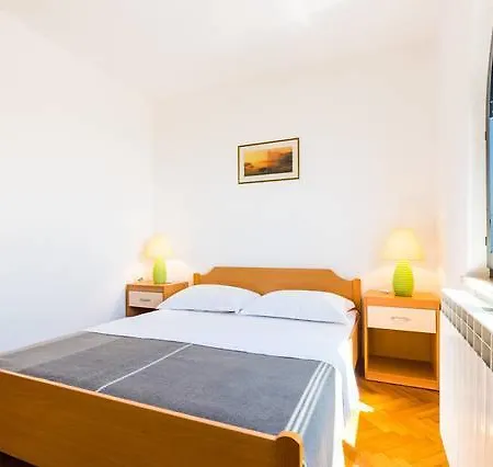 Mirella Apartament