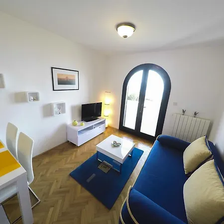 Apartament Mirella *